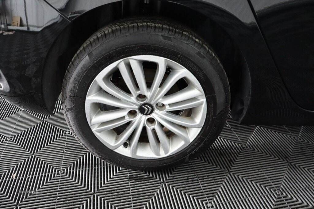 Mar 2017 Citroen C4 1.6 BlueHDi [120] Flair 5dr
