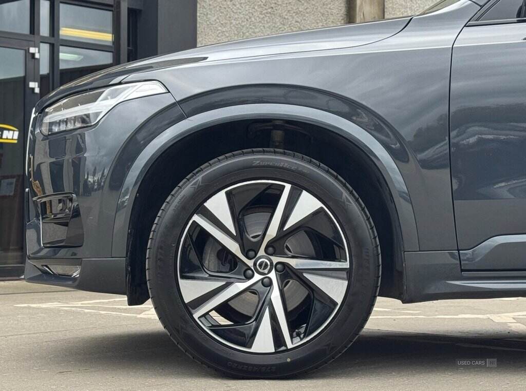 Jan 2020 Volvo XC90 2.0 B5D [235] R DESIGN 5dr AWD Geartronic