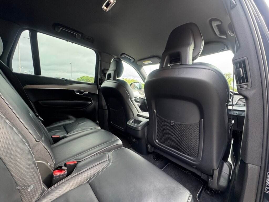 Jan 2020 Volvo XC90 2.0 B5D [235] R DESIGN 5dr AWD Geartronic