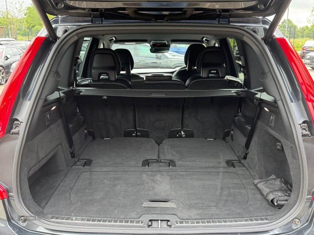 Jan 2020 Volvo XC90 2.0 B5D [235] R DESIGN 5dr AWD Geartronic