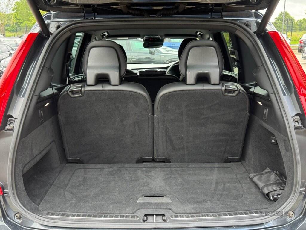 Jan 2020 Volvo XC90 2.0 B5D [235] R DESIGN 5dr AWD Geartronic