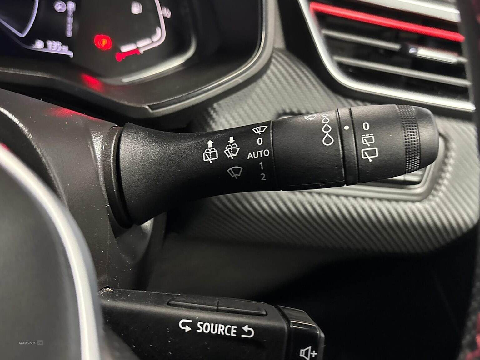 Feb 2022 Renault Clio 1.6 E-Tech Hybrid 140 Rs Line 5Dr Auto