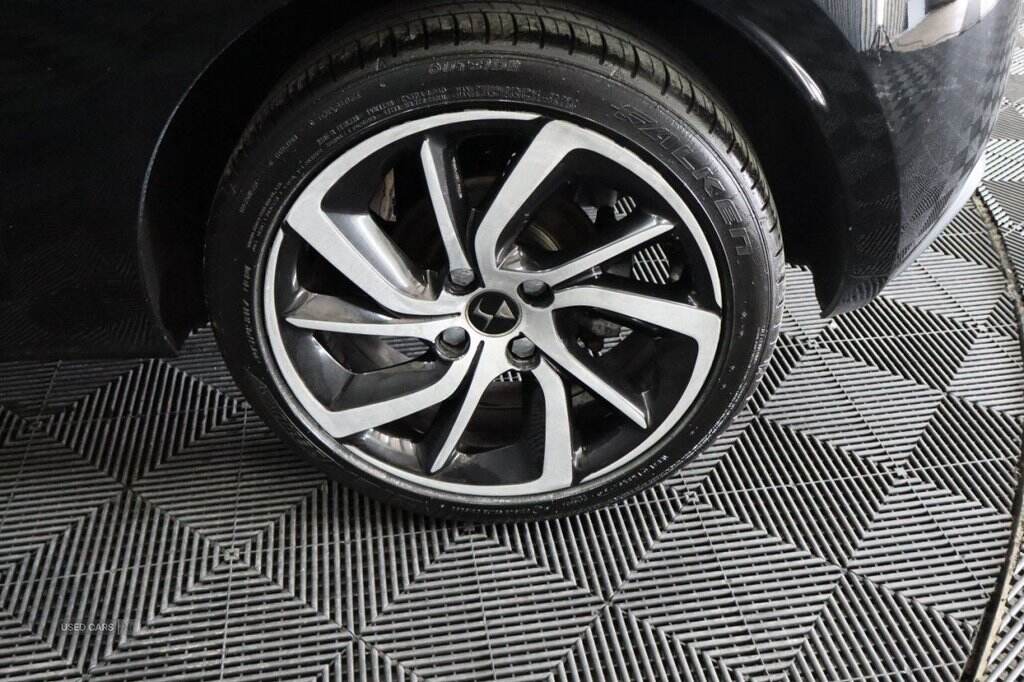 Dec 2015 DS AUTOMOBILES 1.6 BlueHDi DStyle Nav 3dr