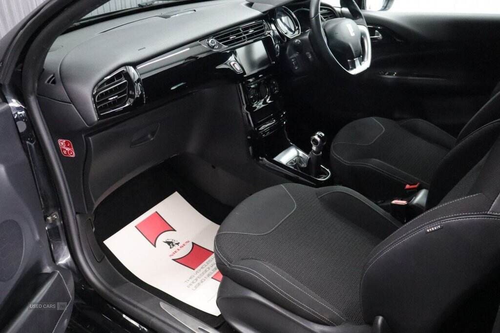 Dec 2015 DS AUTOMOBILES 1.6 BlueHDi DStyle Nav 3dr