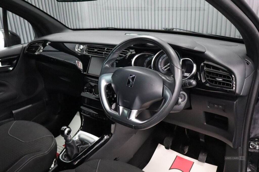 Dec 2015 DS AUTOMOBILES 1.6 BlueHDi DStyle Nav 3dr