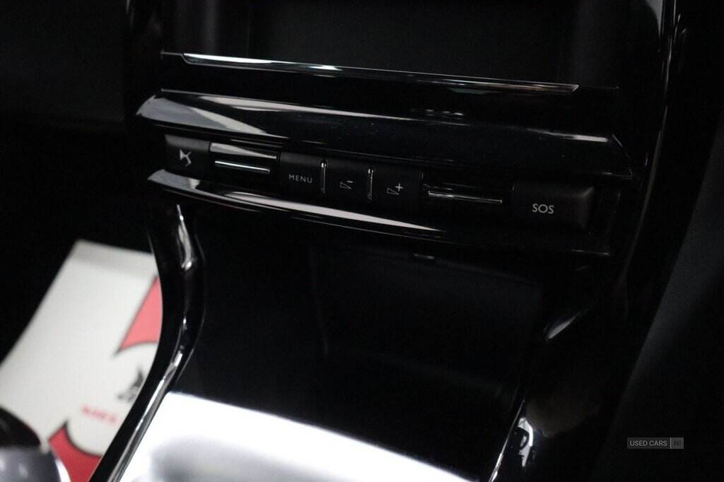 Dec 2015 DS AUTOMOBILES 1.6 BlueHDi DStyle Nav 3dr