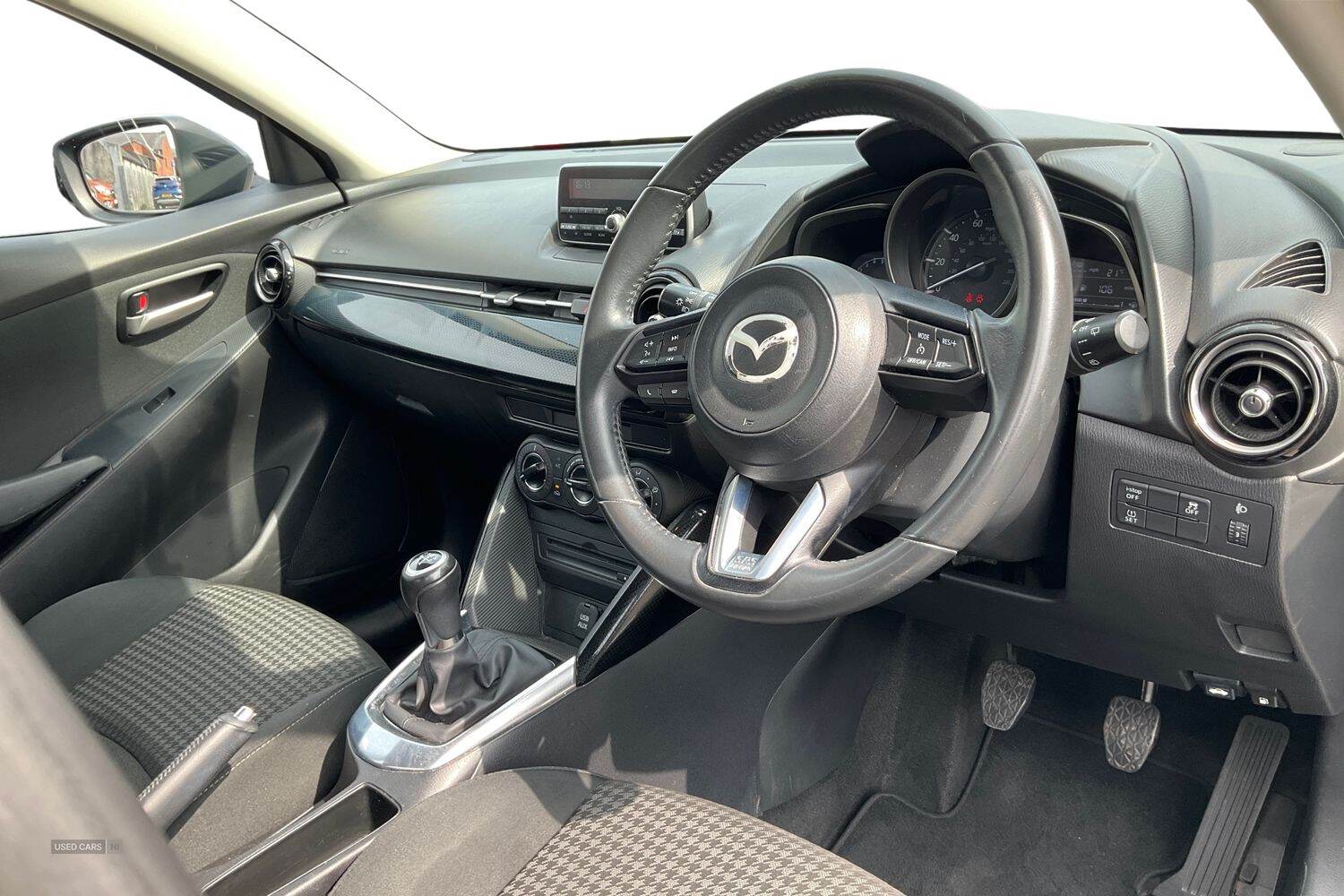 Oct 2017 Mazda 2 1.5 75 SE-L 5dr