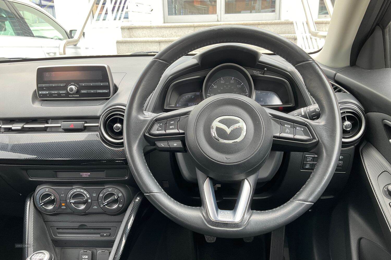 Oct 2017 Mazda 2 1.5 75 SE-L 5dr