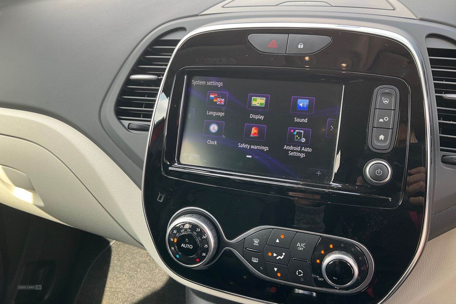 Jun 2019 Renault Captur 0.9 TCE 90 GT Line 5dr