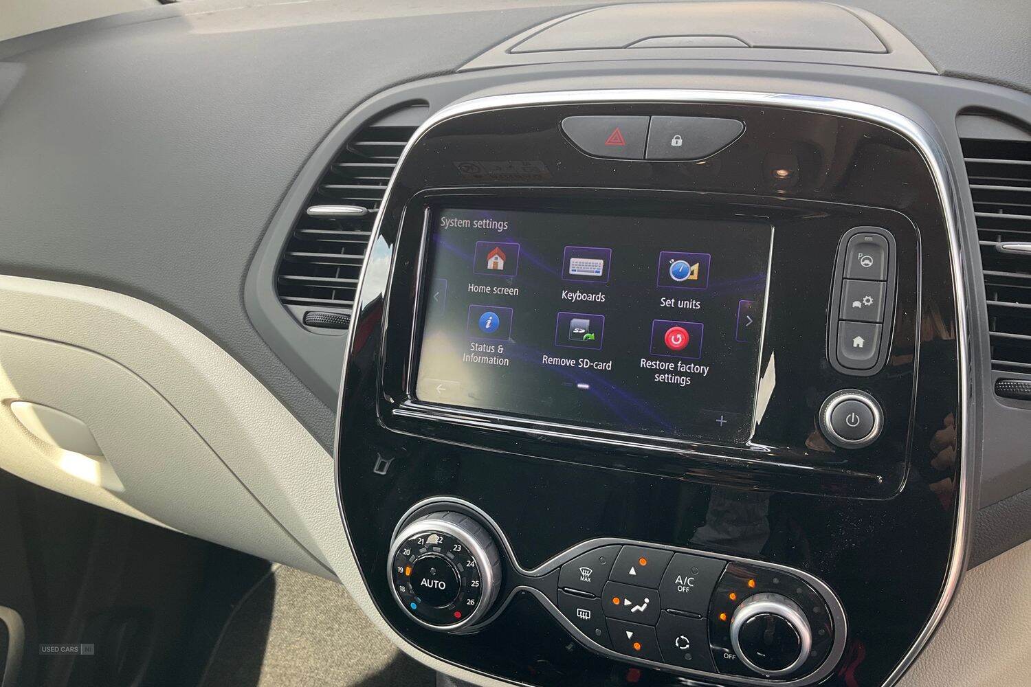 Jun 2019 Renault Captur 0.9 TCE 90 GT Line 5dr