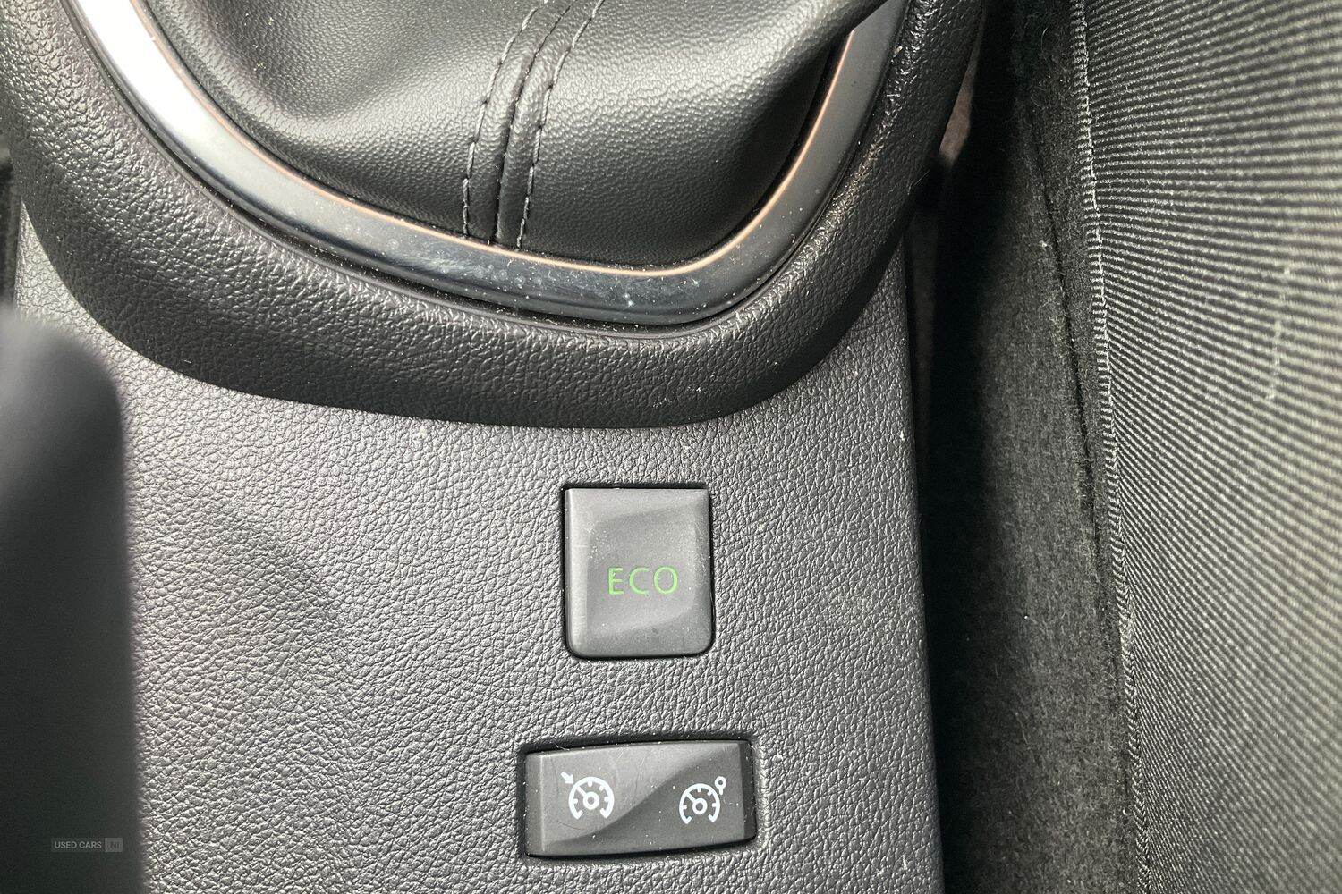 Jun 2019 Renault Captur 0.9 TCE 90 GT Line 5dr