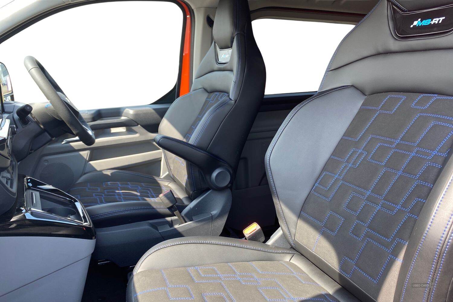 Ford Transit Custom 320 MSRT AUTO L2 LWB Double Cab In Van 2.5 232PS PHEV CVT 6.2 FWD Low Roof, LIFTGATE REAR CARGO DOORS, TOW BAR