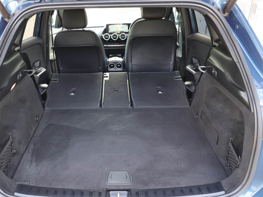 Apr 2022 Mercedes-Benz EQA EQA 350 4Matic 215kW AMG Line 66.5kWh 5dr Auto