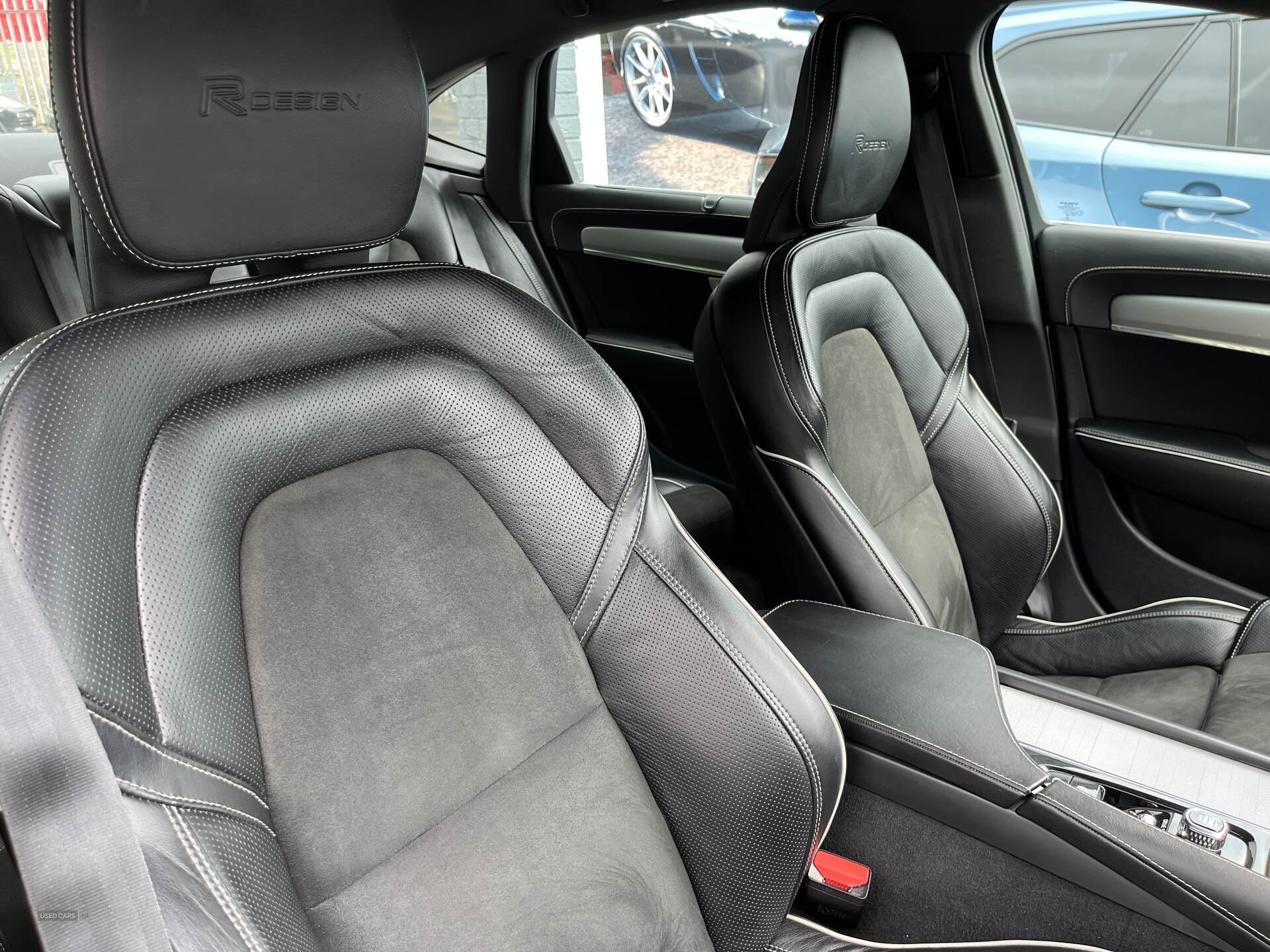 Mar 2019 Volvo S90 2.0 D4 R DESIGN 4dr Geartronic