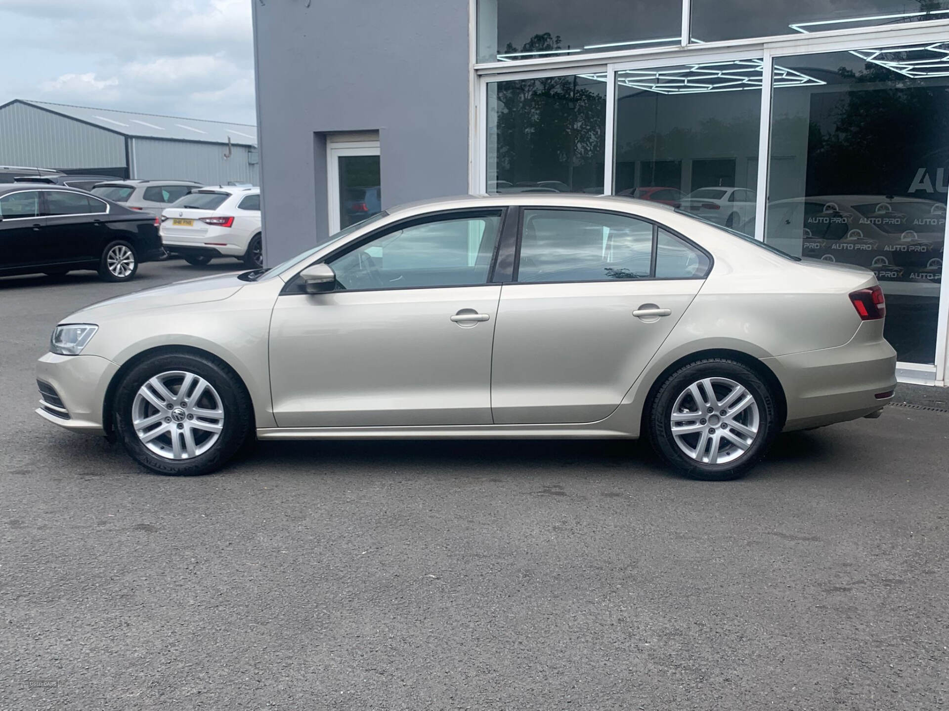 Volkswagen Jetta DIESEL SALOON in Antrim