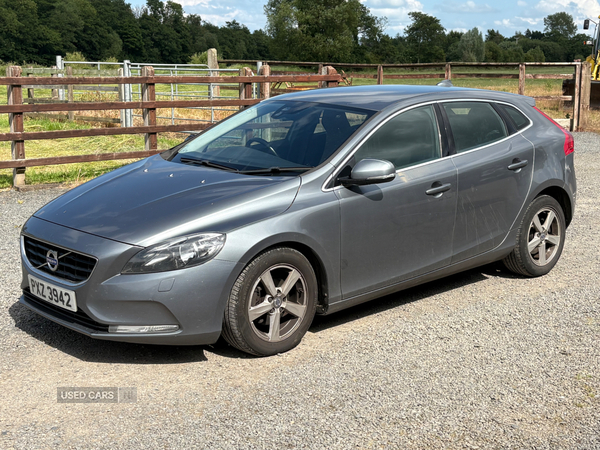 Volvo V40 DIESEL HATCHBACK in Antrim