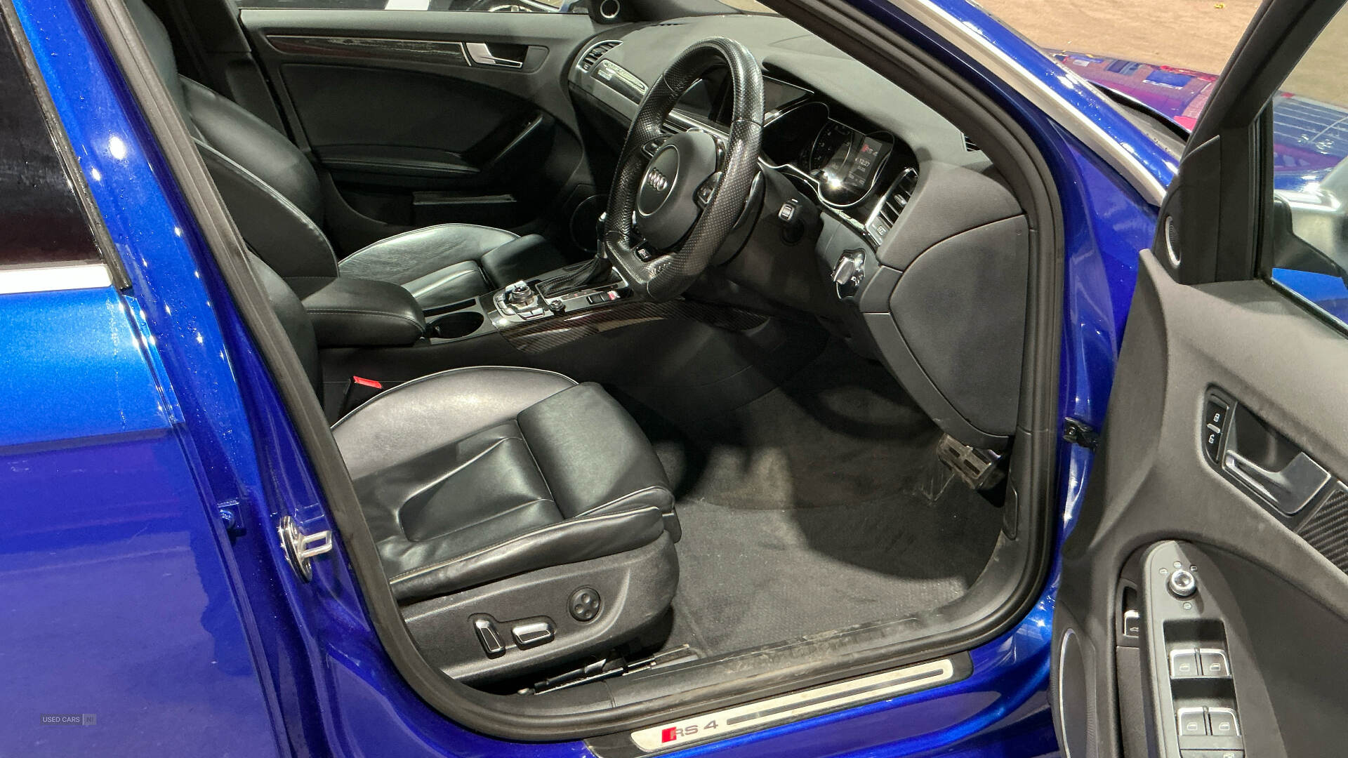 Audi RS4 AVANT in Derry / Londonderry