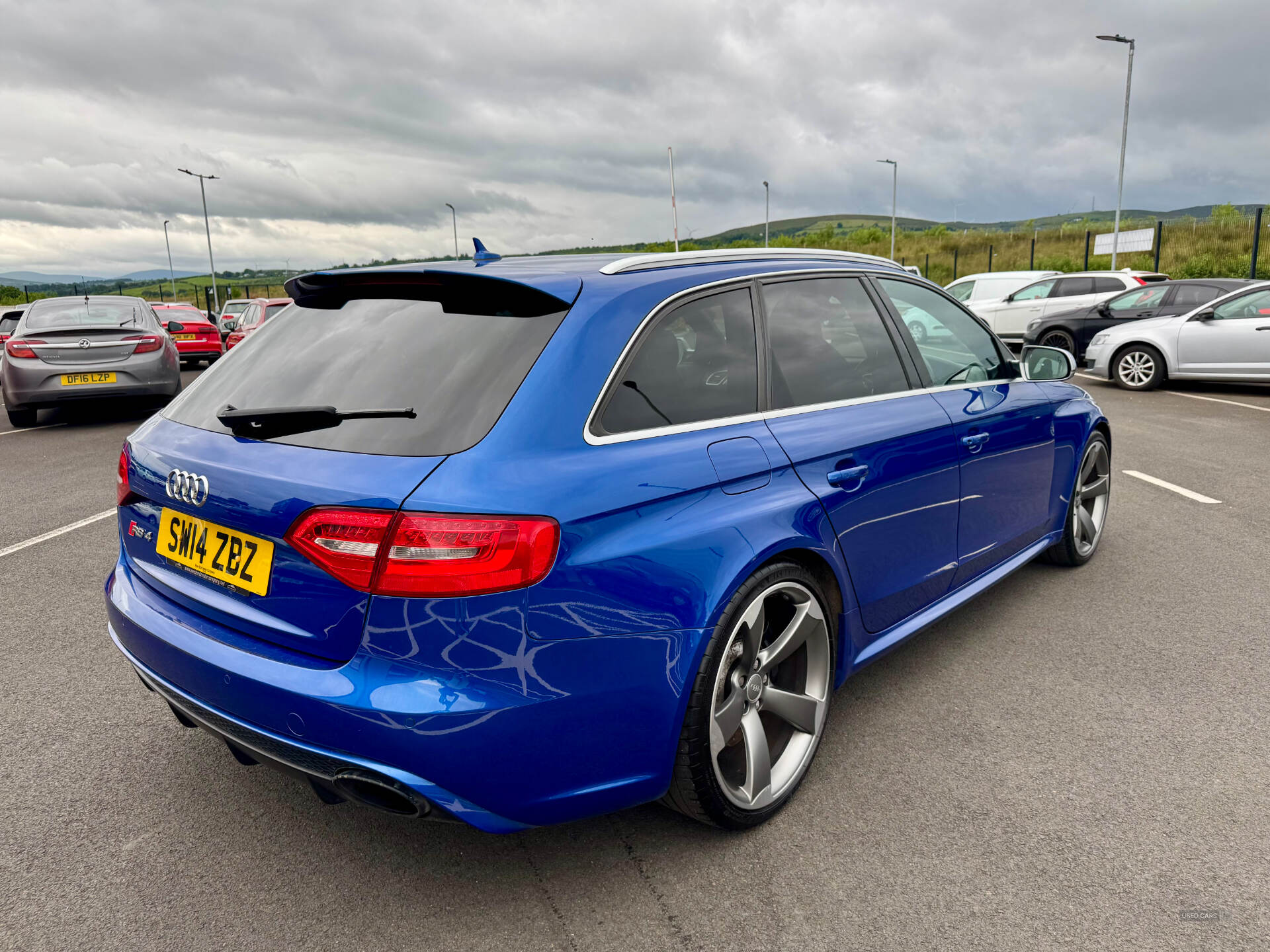 Audi RS4 AVANT in Derry / Londonderry