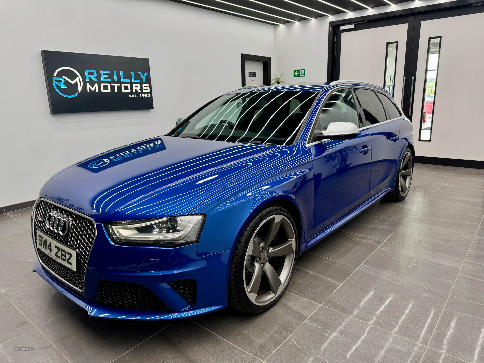 Audi RS4 AVANT in Derry / Londonderry