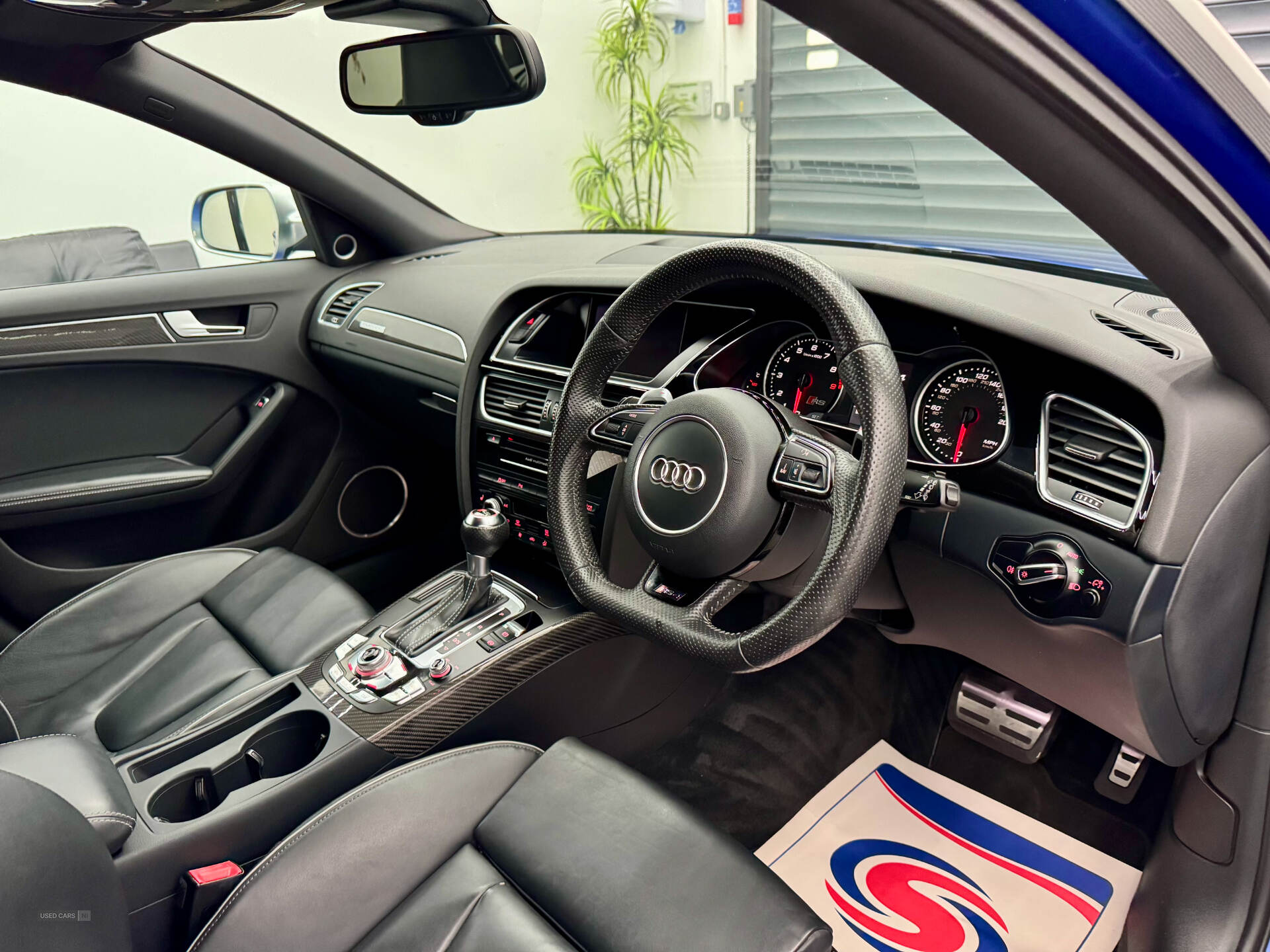 Audi RS4 AVANT in Derry / Londonderry