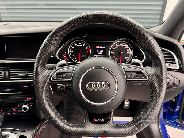 Audi RS4 AVANT in Derry / Londonderry