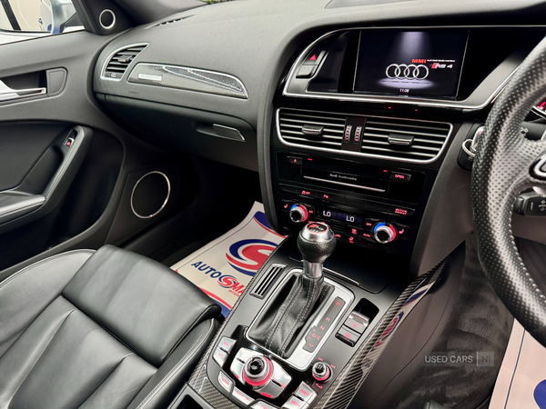 Audi RS4 AVANT in Derry / Londonderry