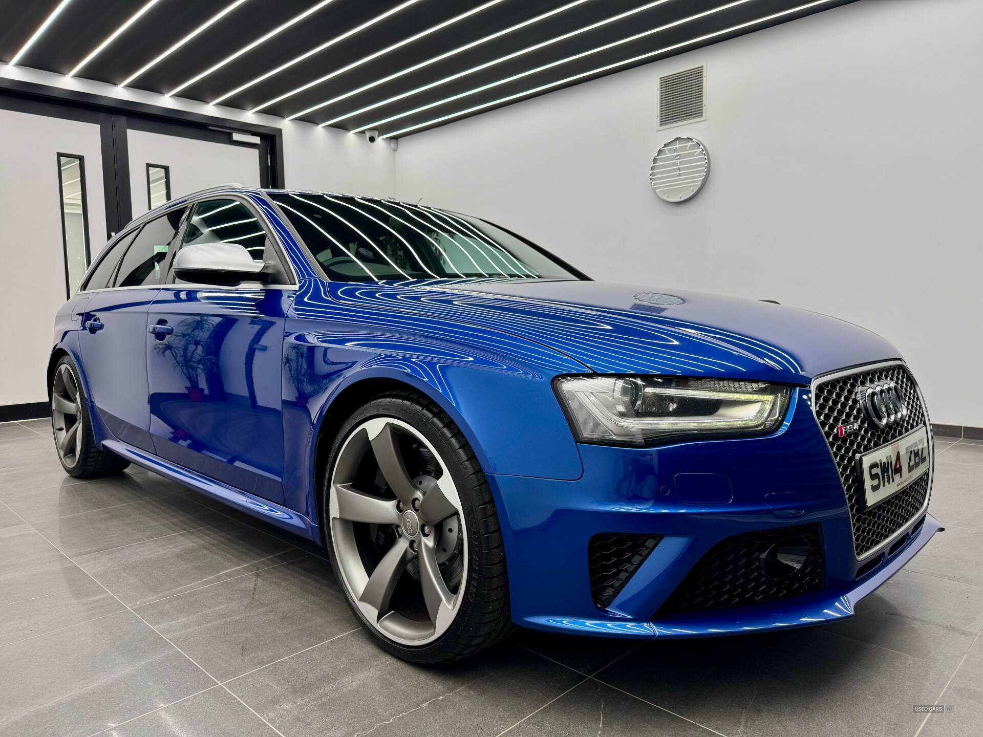Audi RS4 AVANT in Derry / Londonderry