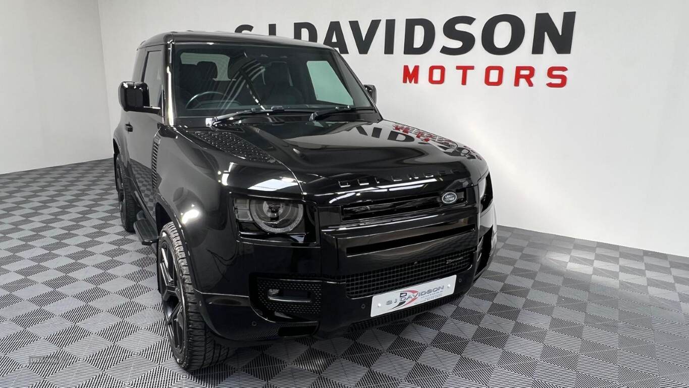 Jan 2022 Land Rover Defender 3.0 D250 X-Dynamic S 90 3dr Auto