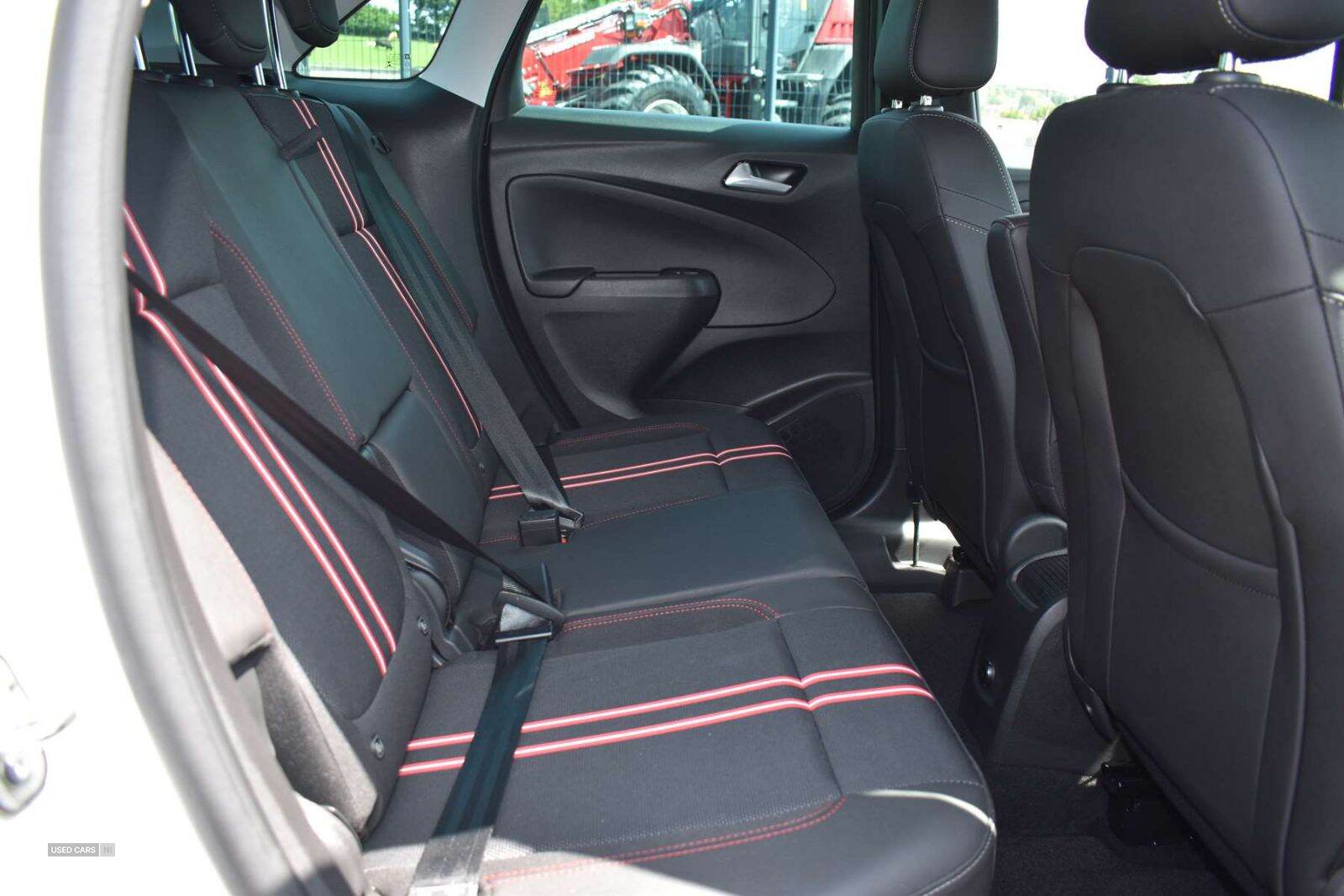 Aug 2021 Vauxhall Crossland 1.2 SRi Nav 5dr