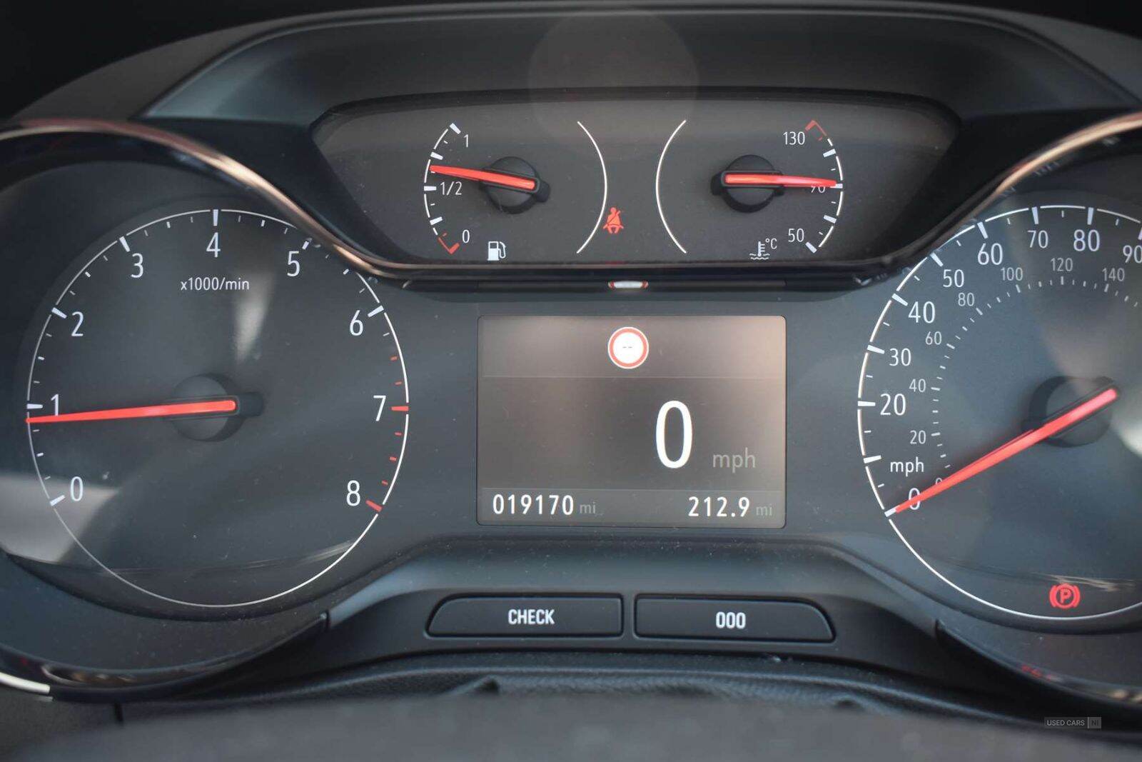 Aug 2021 Vauxhall Crossland 1.2 SRi Nav 5dr