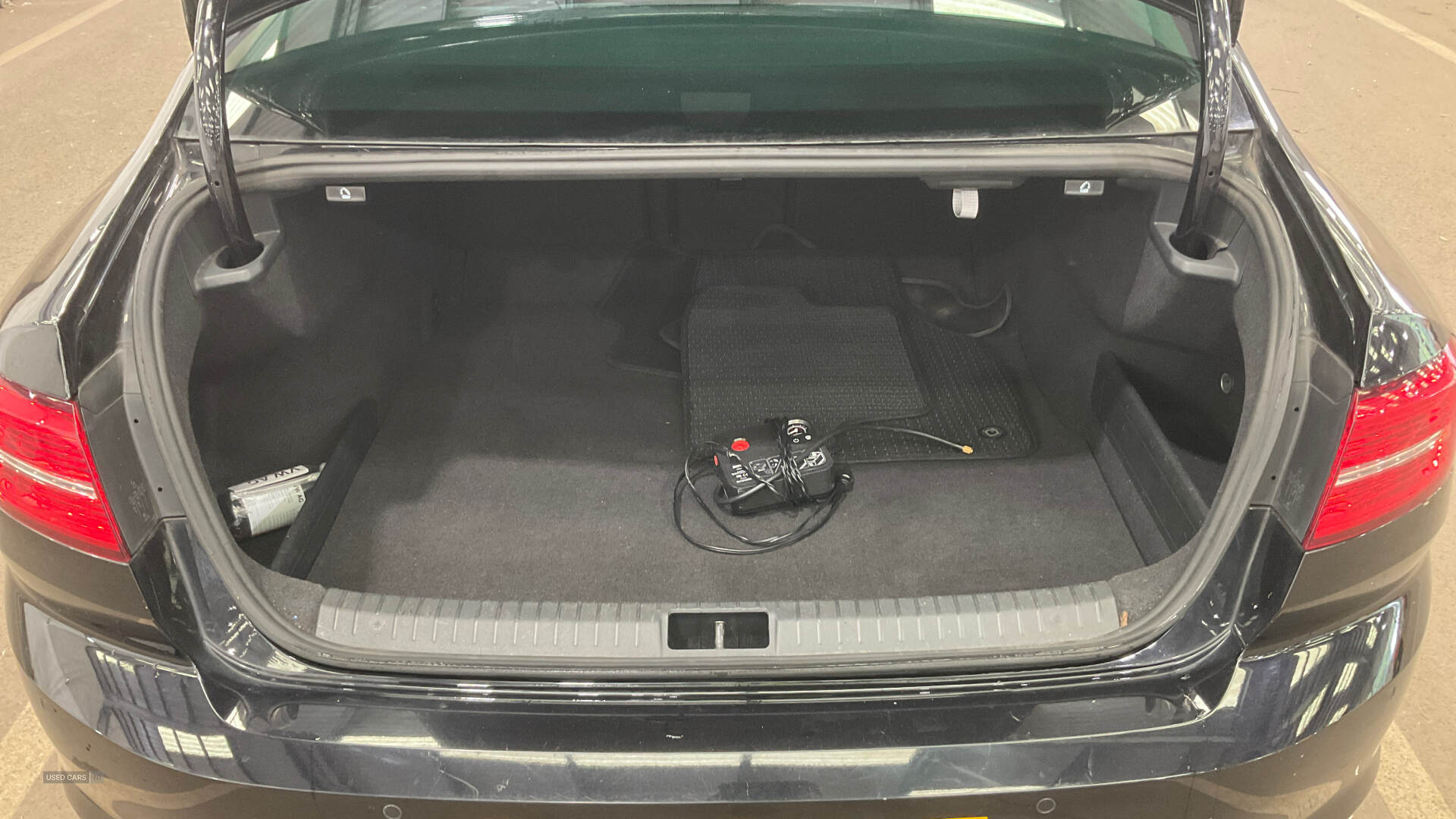 Volkswagen Passat DIESEL SALOON in Derry / Londonderry