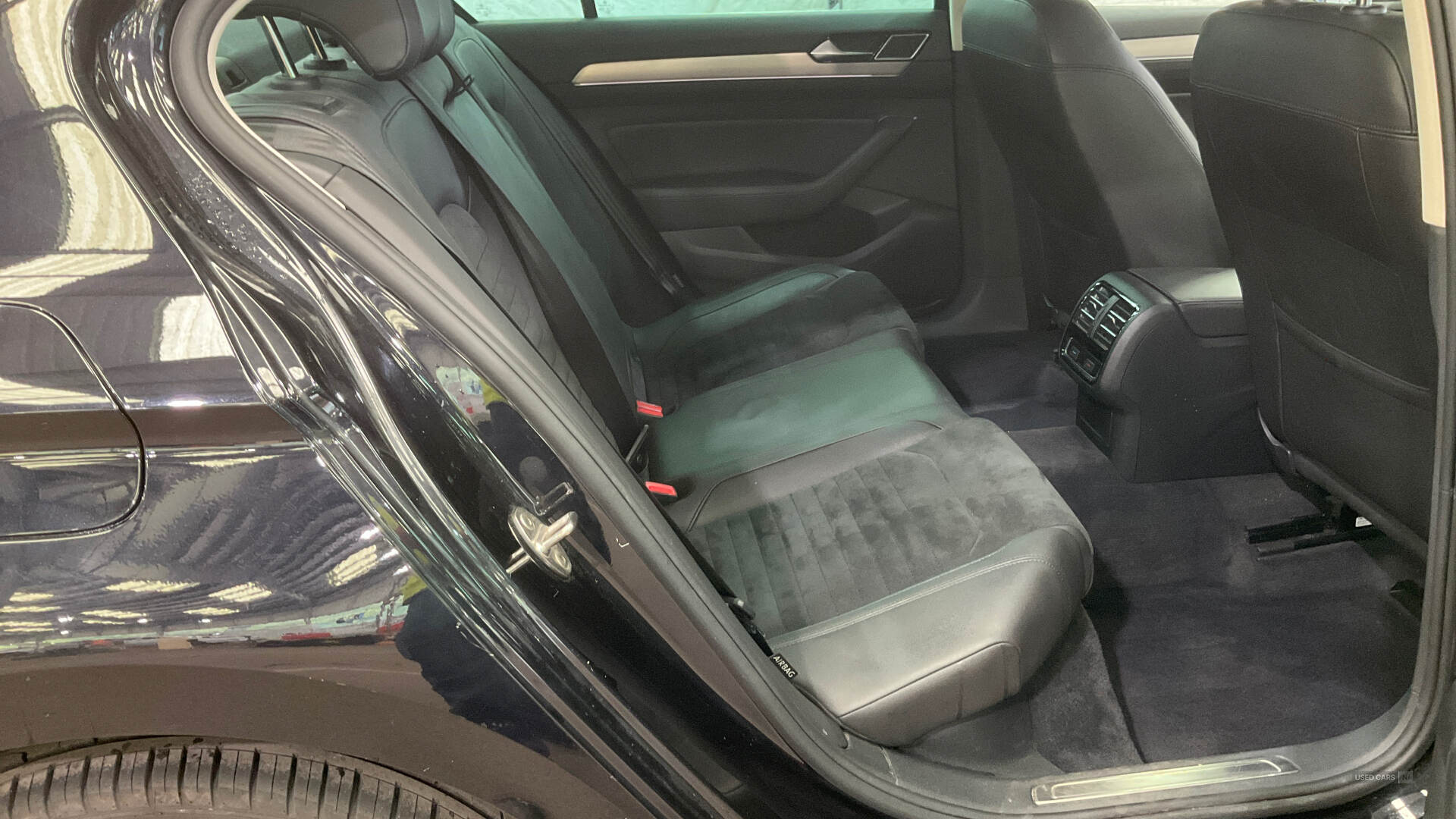 Volkswagen Passat DIESEL SALOON in Derry / Londonderry
