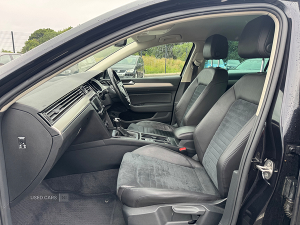 Volkswagen Passat DIESEL SALOON in Derry / Londonderry