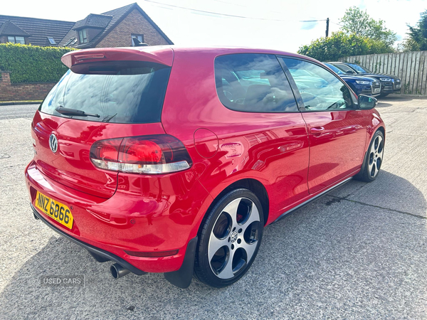 Volkswagen Golf HATCHBACK in Down