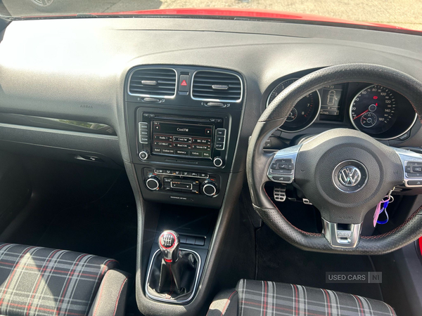 Volkswagen Golf HATCHBACK in Down