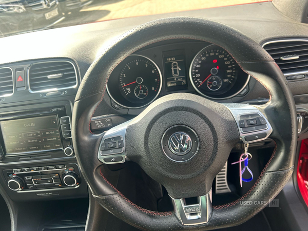 Volkswagen Golf HATCHBACK in Down