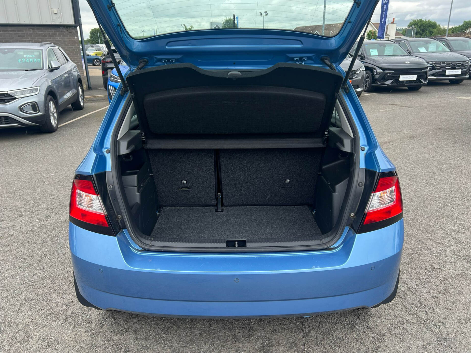 Feb 2016 Skoda Fabia 1.0 MPI SE 5dr