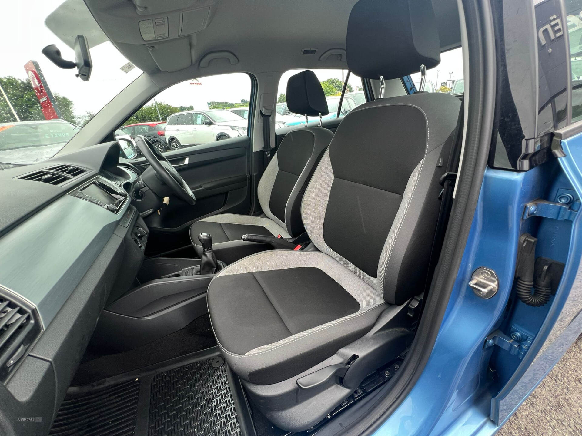 Feb 2016 Skoda Fabia 1.0 MPI SE 5dr