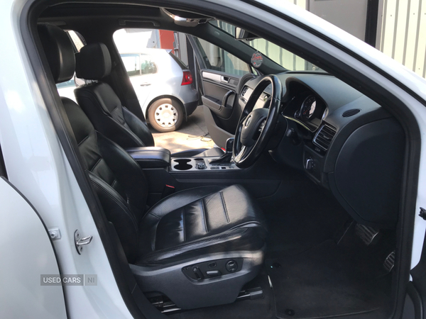 Volkswagen Touareg DIESEL ESTATE in Antrim