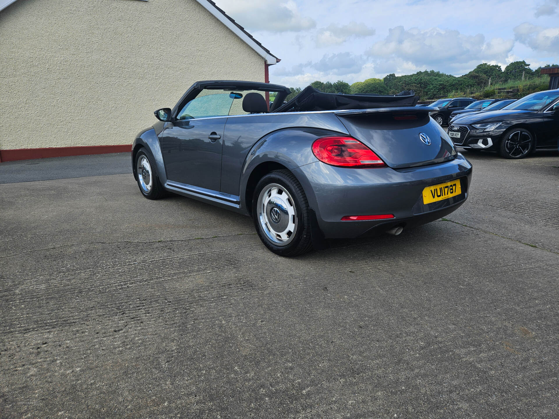 Volkswagen Beetle DIESEL CABRIOLET in Derry / Londonderry