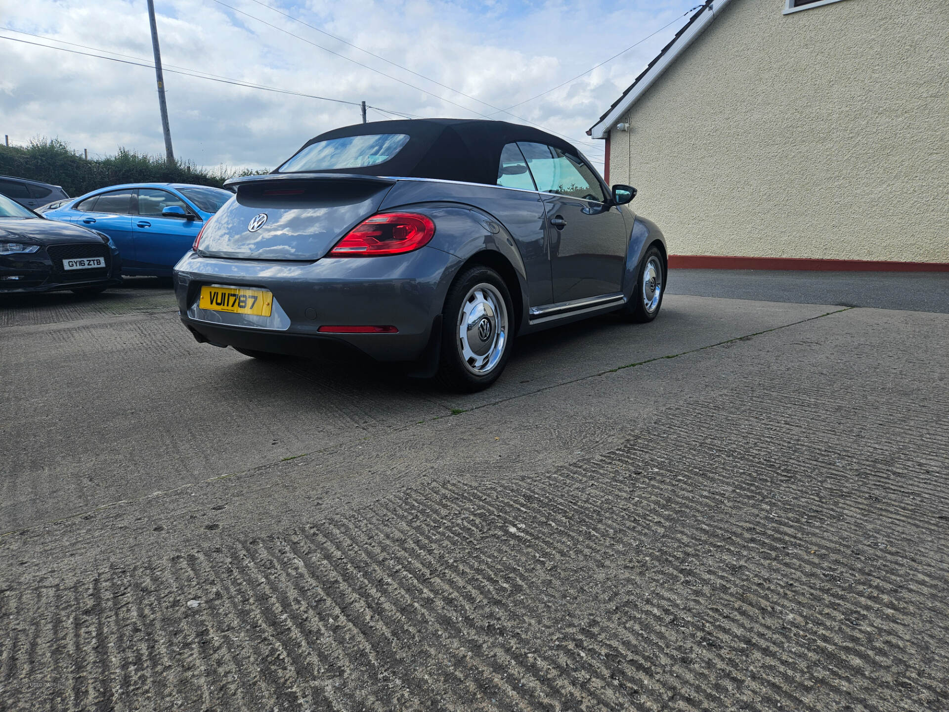 Volkswagen Beetle DIESEL CABRIOLET in Derry / Londonderry