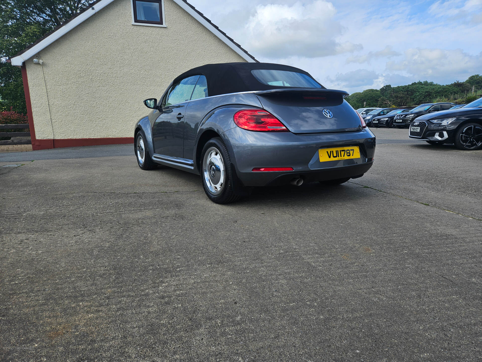 Volkswagen Beetle DIESEL CABRIOLET in Derry / Londonderry
