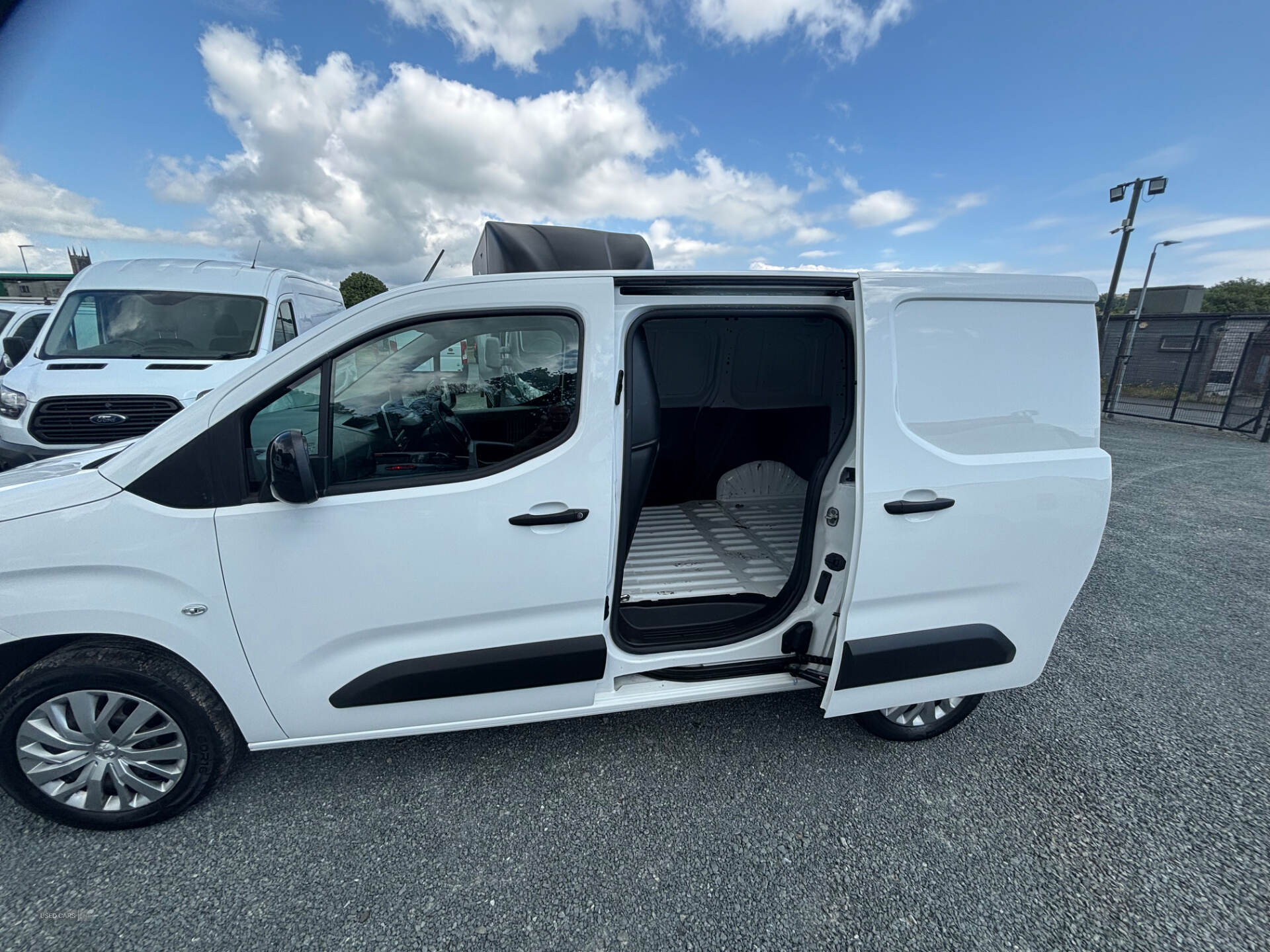Peugeot Partner STANDARD DIESEL in Down