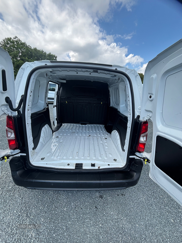 Peugeot Partner STANDARD DIESEL in Down