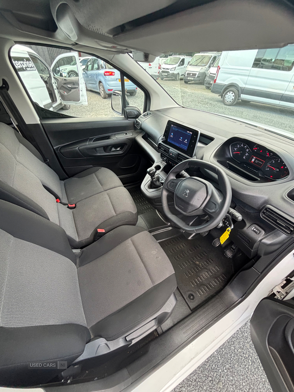 Peugeot Partner STANDARD DIESEL in Down