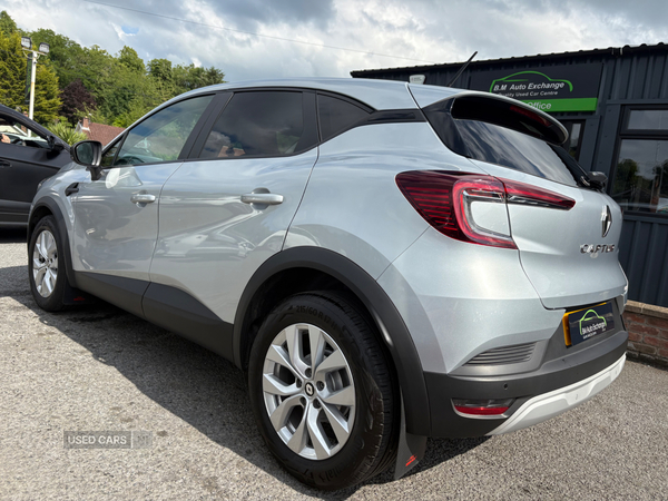 Renault Captur HATCHBACK in Down