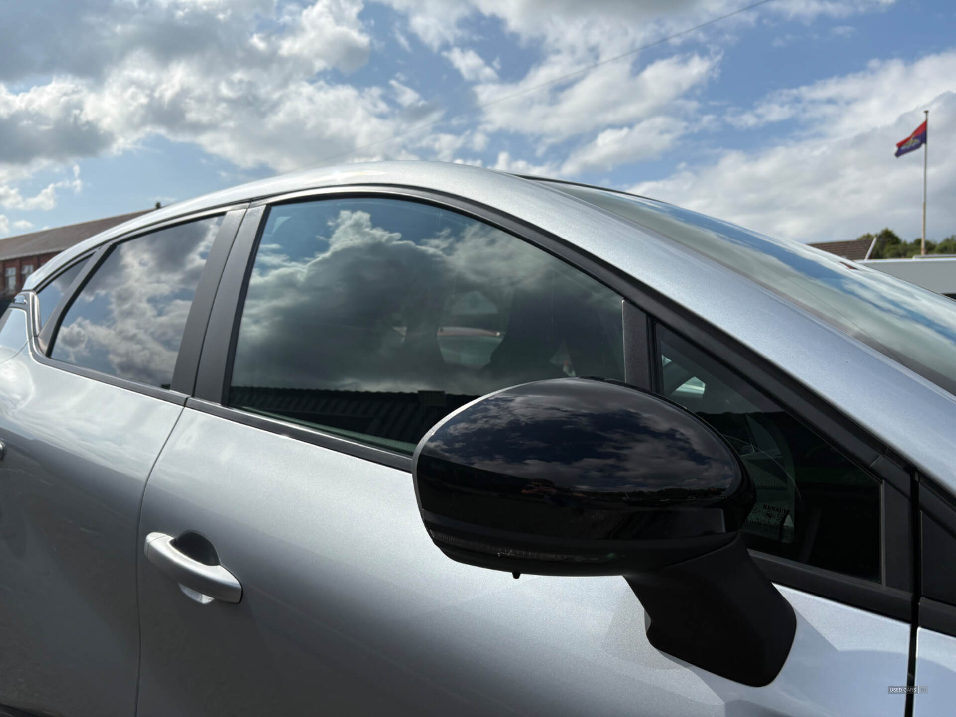 Renault Captur HATCHBACK in Down