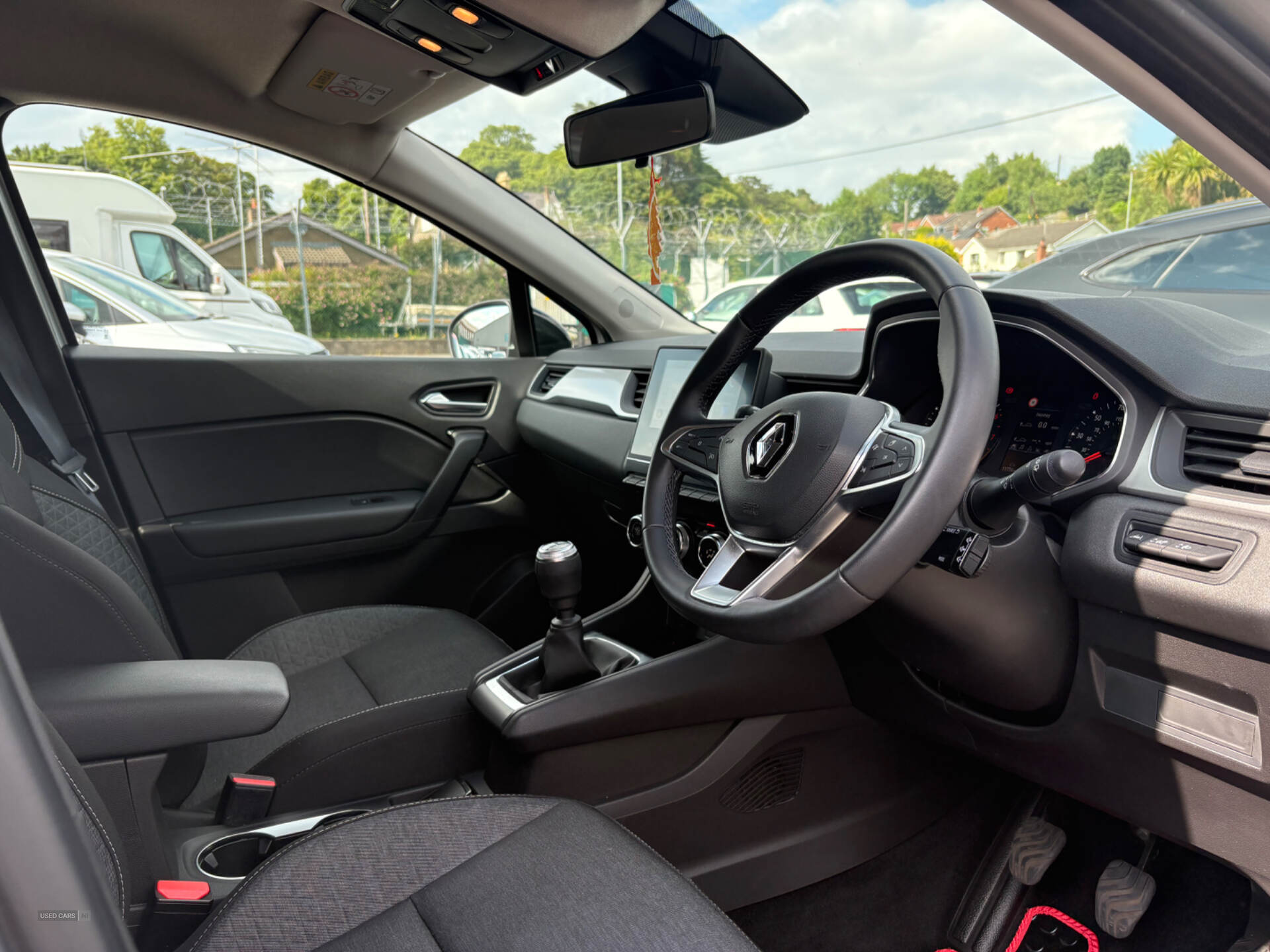Renault Captur HATCHBACK in Down