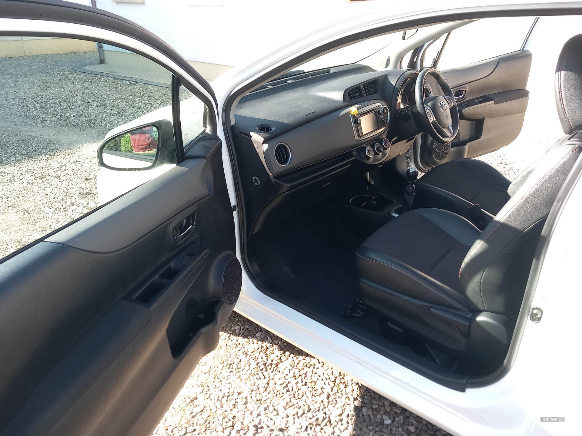 Mar 2013 Toyota Yaris 1.33 VVT-i SR 3dr