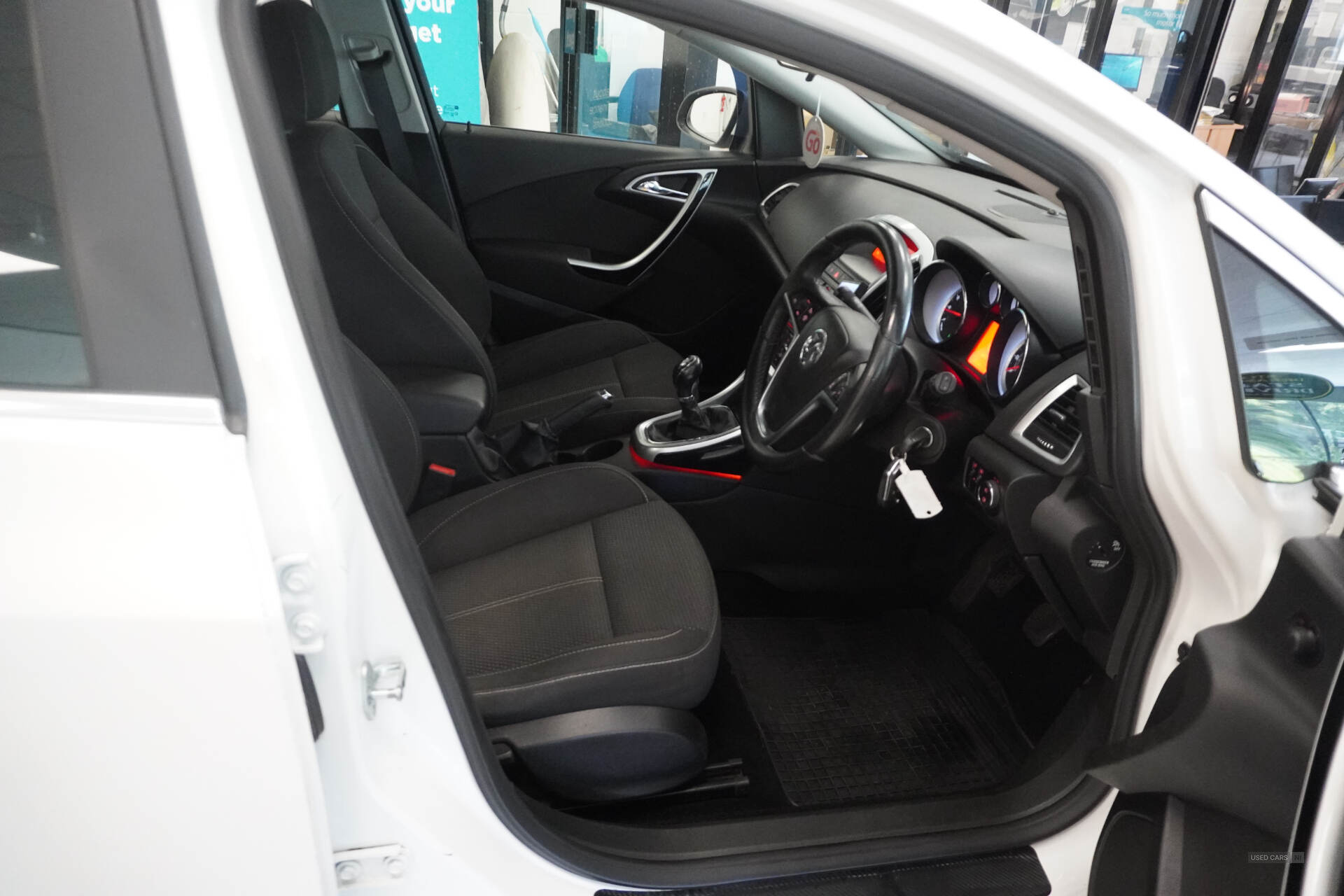 Mar 2013 Vauxhall Astra 1.6i 16V SRi 5dr
